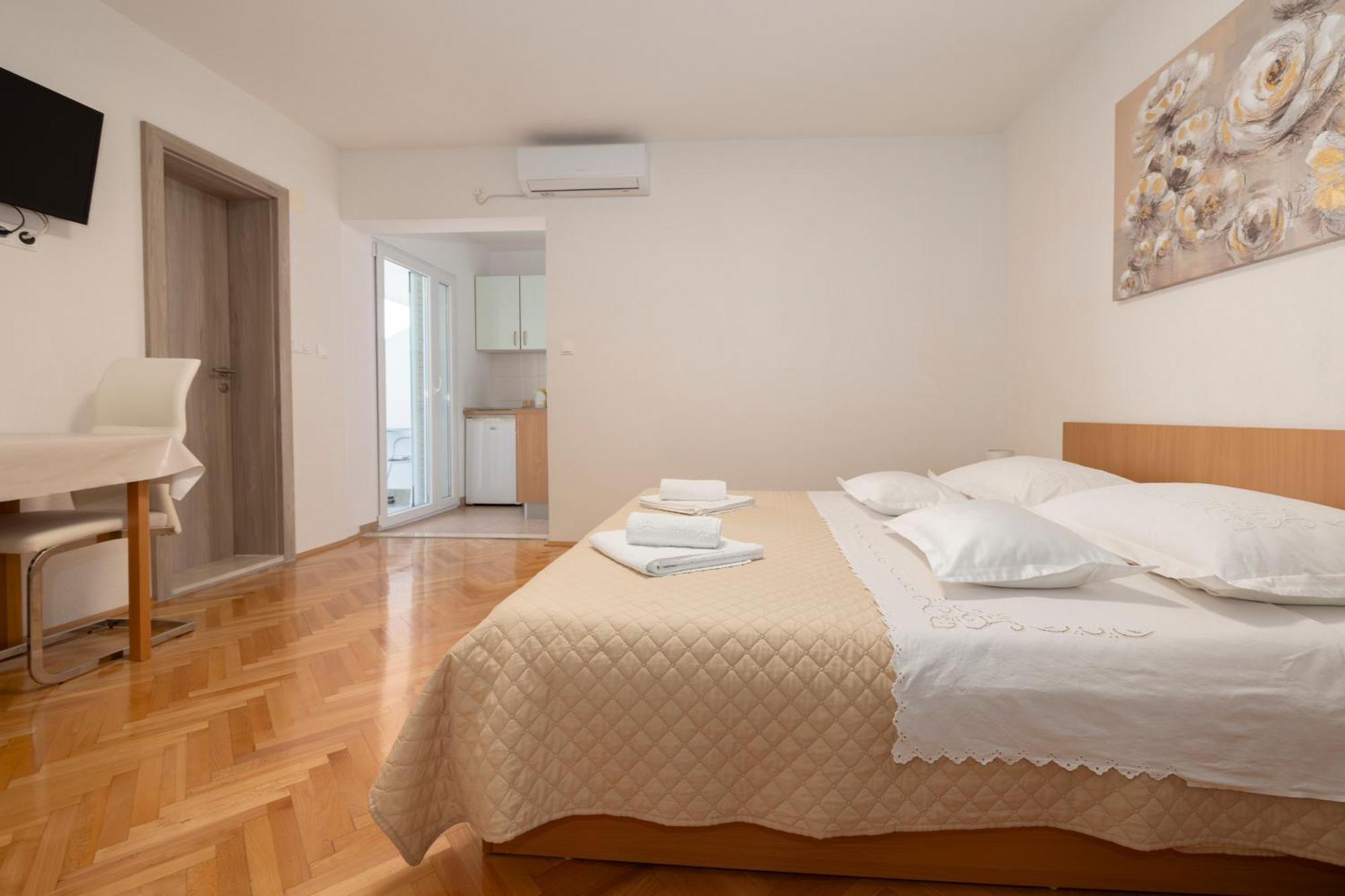 Apartmani Marta ทูแชพี ภายนอก รูปภาพ
